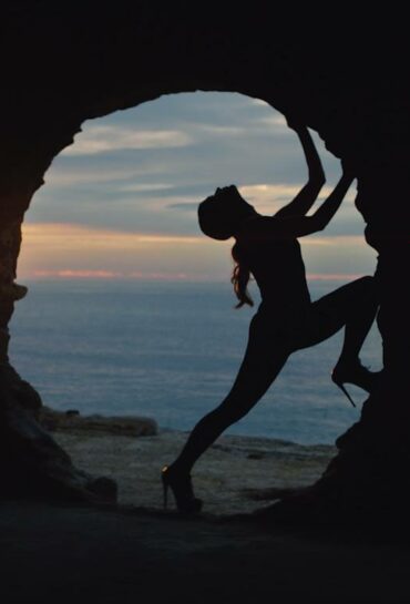 Jenni Vartiainen – Turvasana