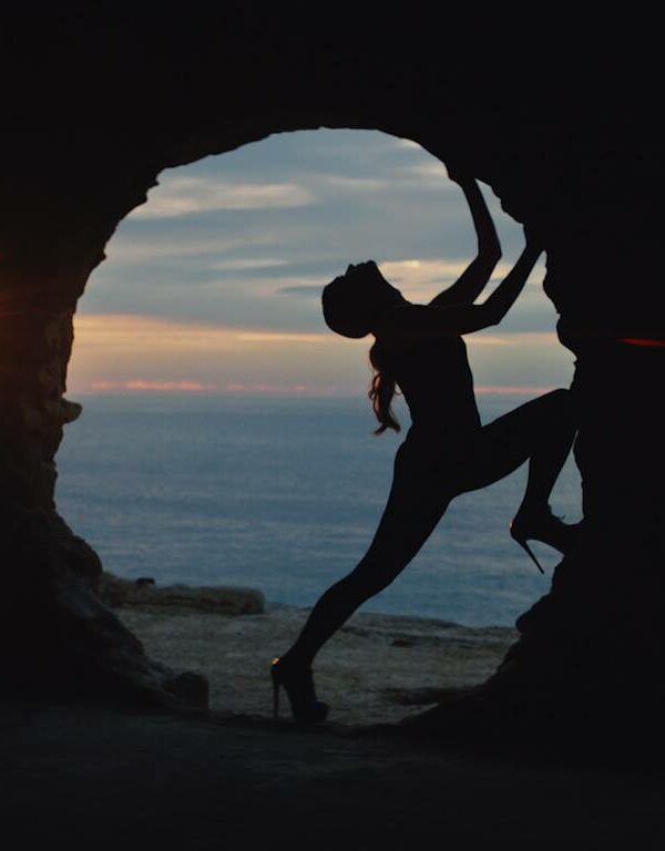 Jenni Vartiainen – Turvasana